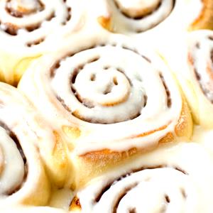 1 roll (68 g) Cinnamon Rolls