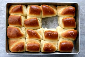 1 Roll Dinner Rolls, Parker House