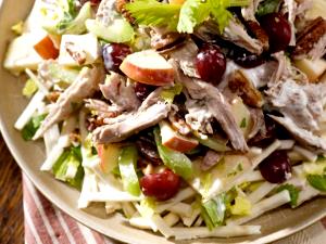 1 salad (21.2 oz) Turkey Waldorf Salad