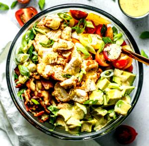 1 salad (379 g) Chicken Bacon Avocado Salad