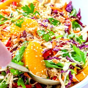 1 salad (410 g) Lifestyle Asian Chicken Salad