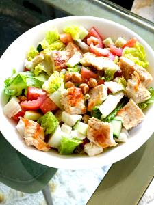 1 salad (482 g) Chicken Chopped Salad