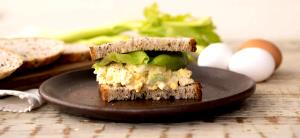 1 sandwich (143 g) Egg Salad Sandwich