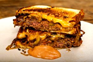 1 sandwich (203 g) Patty Melt