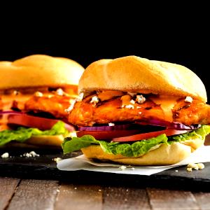 1 sandwich (405 g) Buffalo Chicken Sandwich