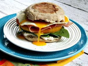 1 sandwich (99 g) Protein Breakfast Sandwich