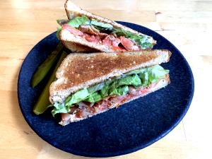 1 sandwich American BLT