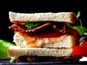 1 Sandwich Bacon, Lettuce and Tomato Sandwich with Spread