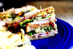 1 sandwich Club Lite Sandwich