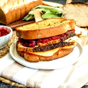 1 Sandwich Cranberry Gobbler / Whole Wheat Softwich