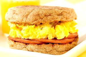 1 Sandwich Egg & Canadian Bacon Muffin Sandwich