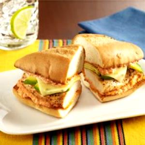 1 sandwich Pollo Latino Sandwich