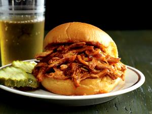 1 sandwich Shredded Chicken Sandwich