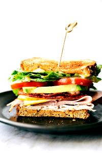 1 Sandwich Toasted Chicken Club Sandwich (With Lettuce, Tomato, Bacon & Honey Mustard)