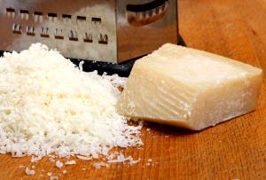 1 serving (1 oz) Parmesan Reggiano