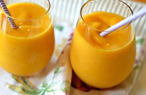 1 serving (10 oz) Peach Mango Fruit Smoothie