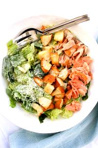 1 serving (10 oz) Salmon Caesar Salad with Caesar Dressing