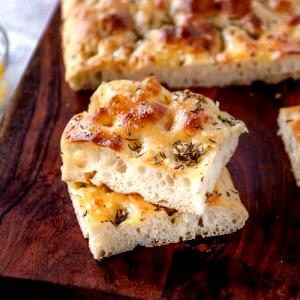 1 serving (113 g) Focaccia Bread