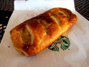 1 serving (119 g) Sausage Croissant Roll