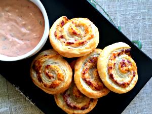 1 serving (135 g) Reuben Pinwheel