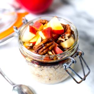 1 serving (141 g) Overnight Oats Apple Cinnamon