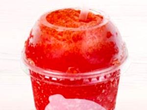 1 serving (16 oz) Strawberry Skittles Freeze (Regular)