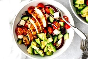 1 serving (19 oz) Greek Chicken Salad