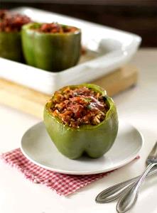 1 serving (198 g) Classics 4 Stuffed Green Peppers with Beef in Tomato Sauce