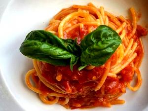 1 Serving (252.0 G) Pasta with Tomato Sauce