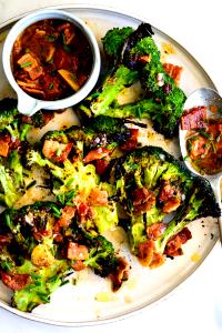 1 serving (3.2 oz) Broccoli with Bacon Vinaigrette