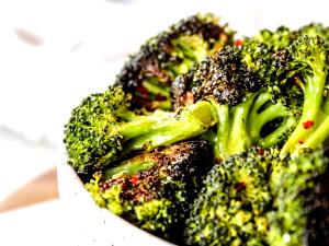 1 serving (33 g) Spicy Broccoli