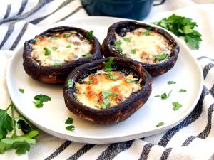 1 serving (3.99 oz) Roasted Portobello Mushrooms