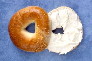 1 serving (4 oz) Bagel with Cream Cheese