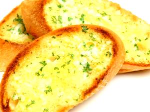 1 serving (40 g) Garlic Toast