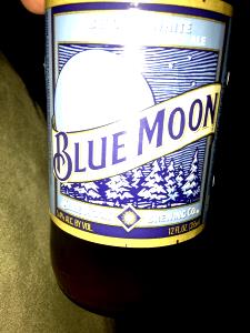 1 serving (477 g) Blue Moon