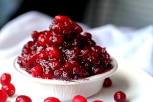 1 serving (7 oz) Cranberry Relish