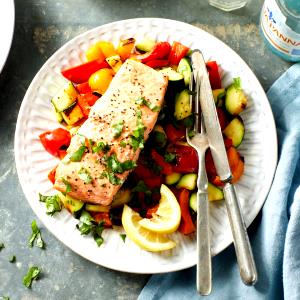 1 serving (7 oz) Salmon with Seasonal Veggies No Butter (7 oz)