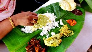 1 Serving Banana Leaf Vegetable Curry - Regular Size