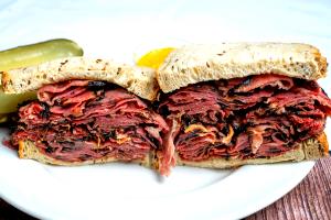 1 Serving BLMP - Hot Pastrami, 6" Super Stacked