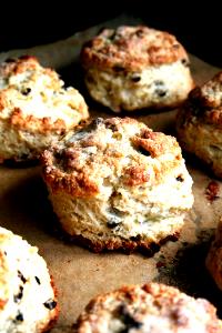 1 Serving Buttermilk Currant Scone Mix