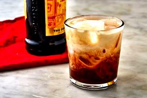 1 Serving Iced Kahlua Madness Non-Fat Milk 12Oz