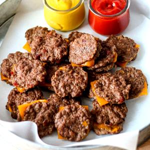 1 serving Cheeseburger Dippers