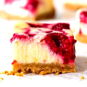 1 Serving Cheesecake Bar With Raspberry