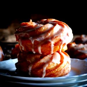 1 Serving Cherry Crullers