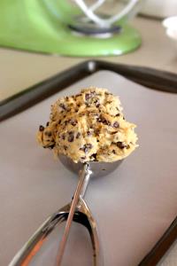 1 Serving Chocolate Chunk Cookie Dough Hand-Scooped - Large