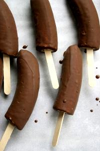 1 Serving Chocolate Dipped Bananas