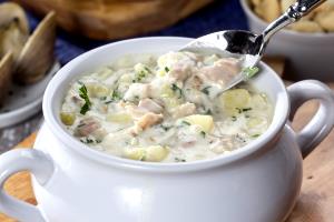 1 Serving Coastal Soup And Salad Bread Wedges Only, Not Bowl With New England Clam Chowder