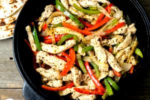 1 Serving Fajita 3/8" Dice (Red & Green Bell Peppers & Yellow Onions)