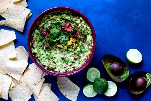 1 serving Fire Grilled Corn Guacamole with Chips