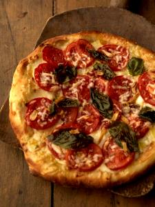 1 Serving Fresh Tomato Basil Pizza (Large)